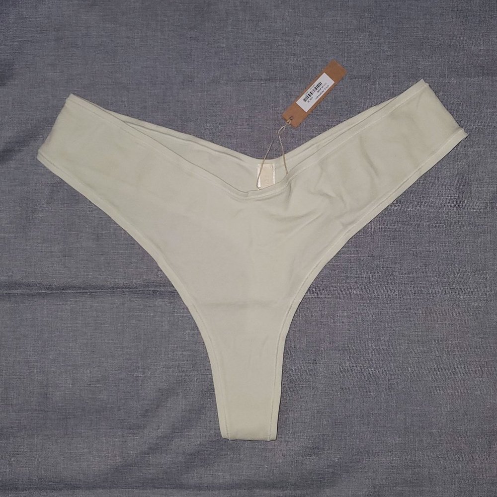 NWT SKIMS 3X Cotton Jersey Dipped Thong BONE